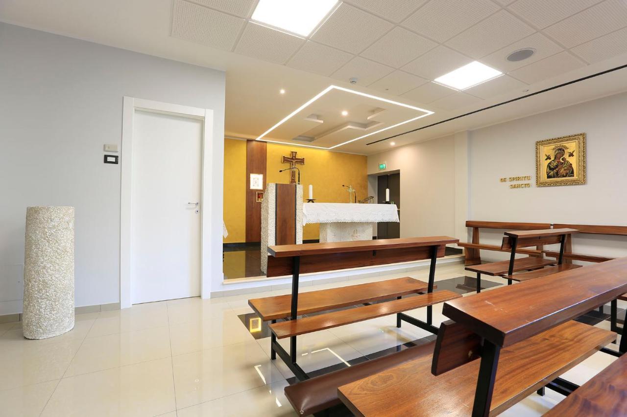 Casa Per Ferie San Juan De Avila 로마 외부 사진