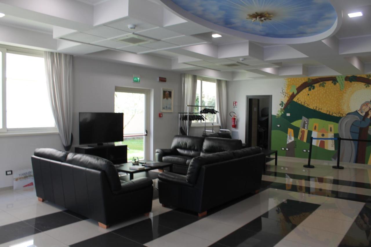 Casa Per Ferie San Juan De Avila 로마 외부 사진